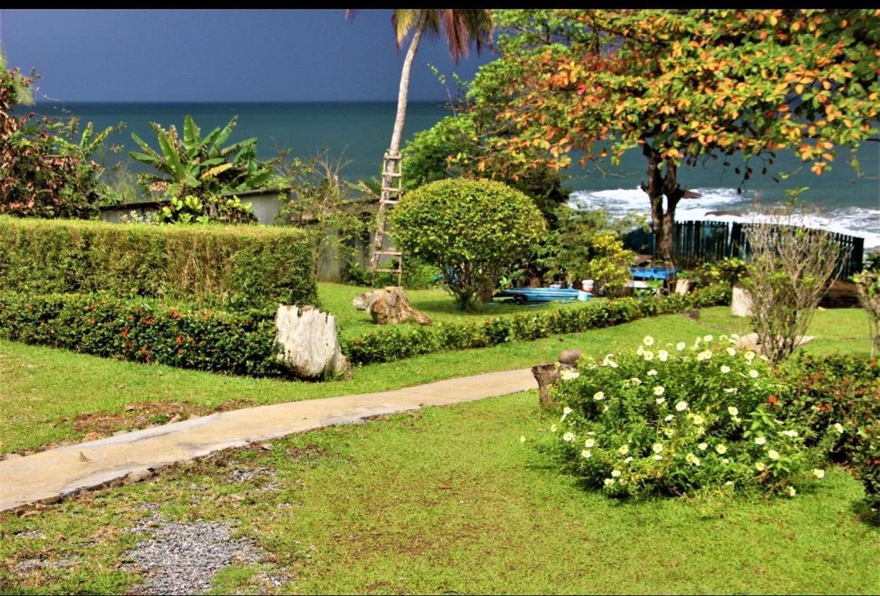 Ocean-Si Mansion Hotel Kribi Exterior photo